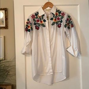 Gianni Bini Western Floral button down NWT!
